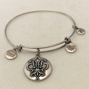 Fleur-de-lis Charm Bracelet, Silver Tone, Alex and Ani